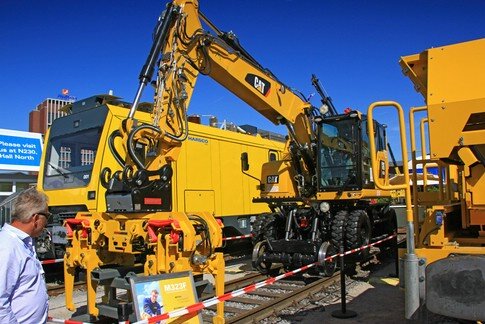 CAT-CAT-Unac M 323 F_0002