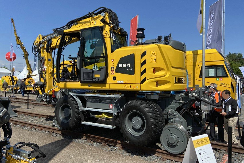 LIEB-Liebherr A 924 ZW_0003