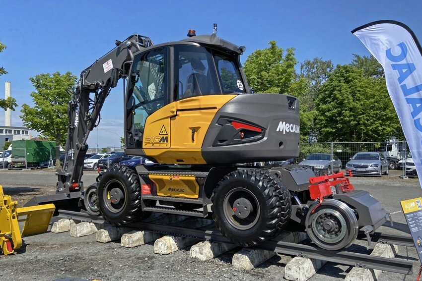 MECA-Mecalac 216M Rail_0001