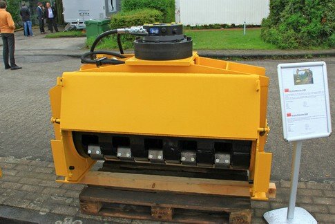 WIND-Anbau-Mulchgerät AGM_1_0002