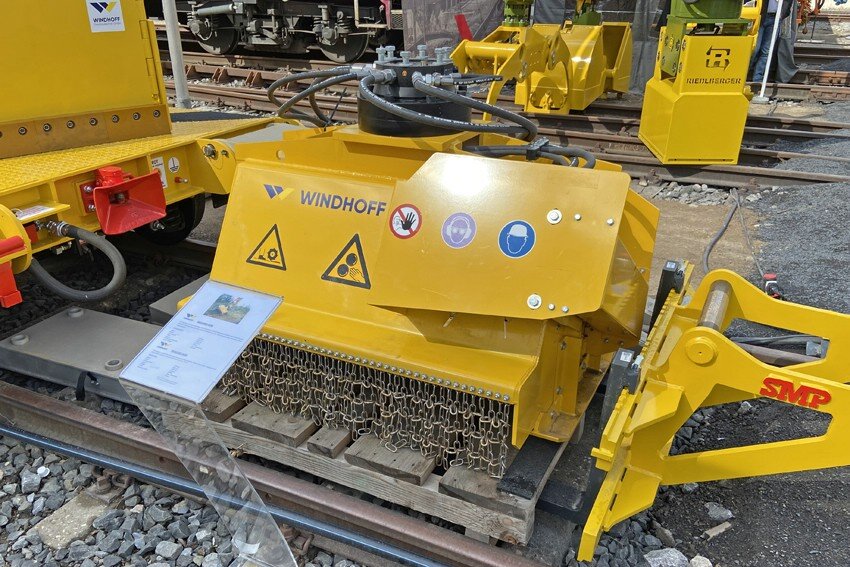 WIND-Anbau-Mulchgerät AGM_2_0001